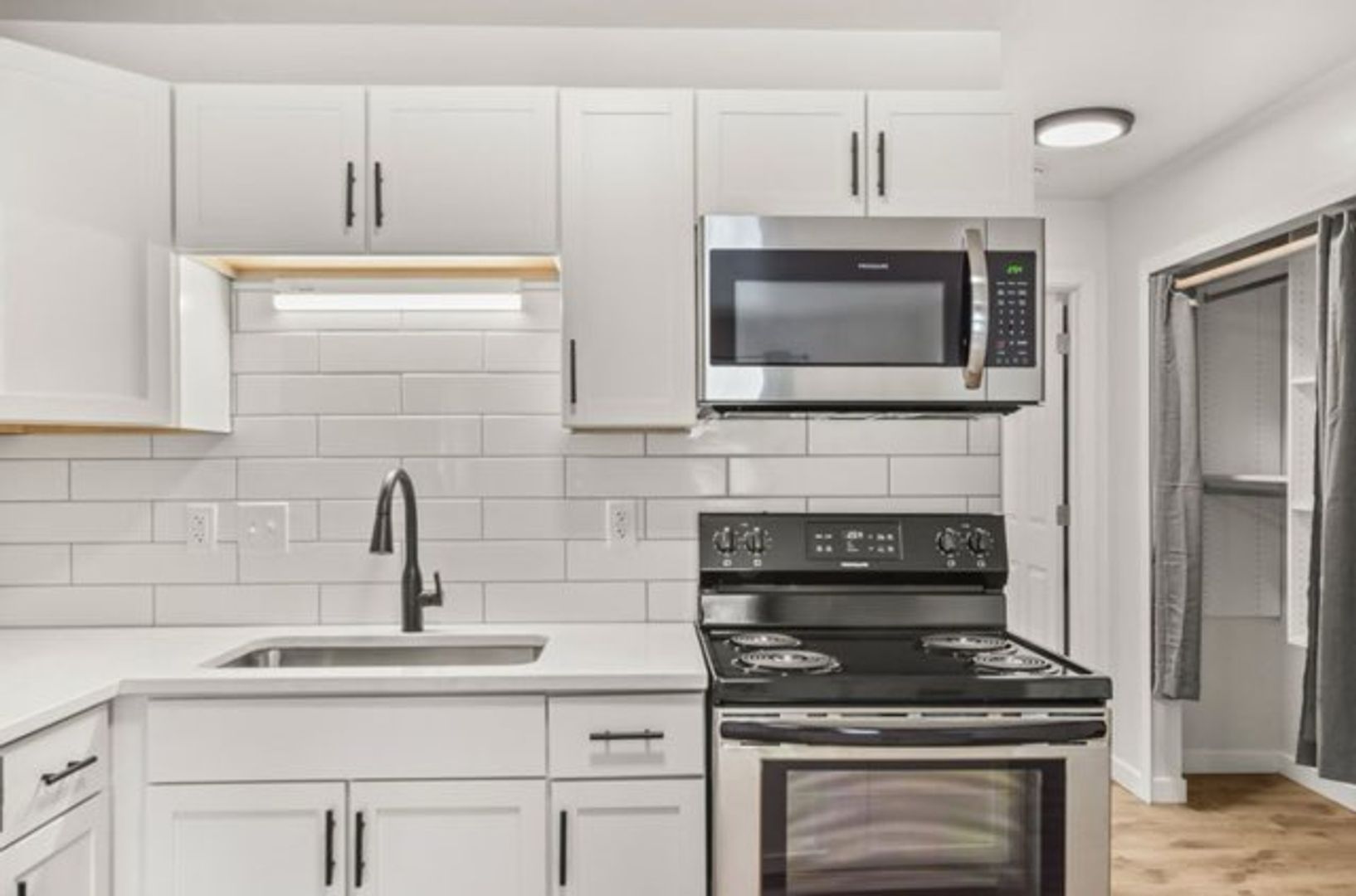 Madison Apartment: 1207 East Wilson St