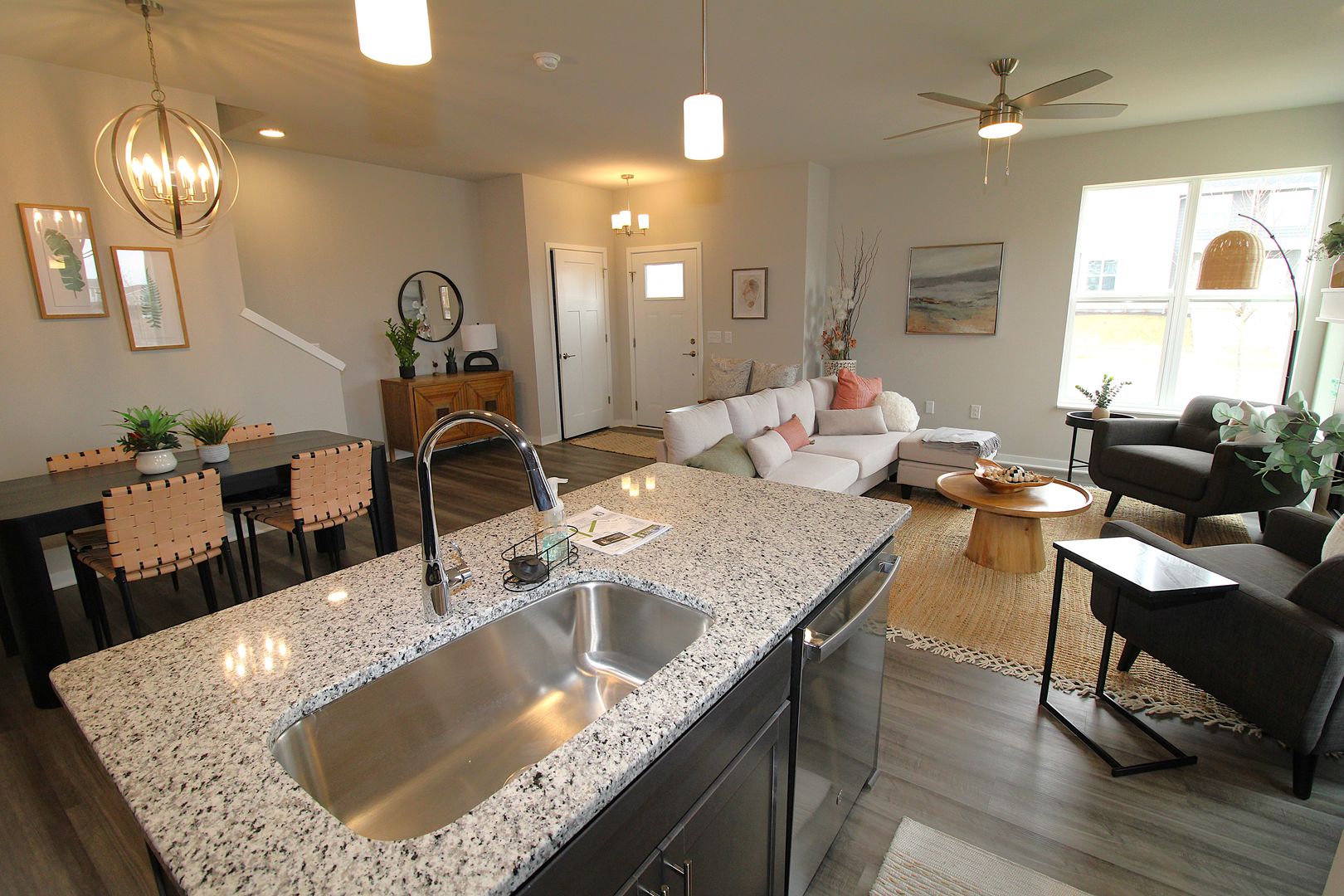 Fitchburg House: 4822 Suelo Road