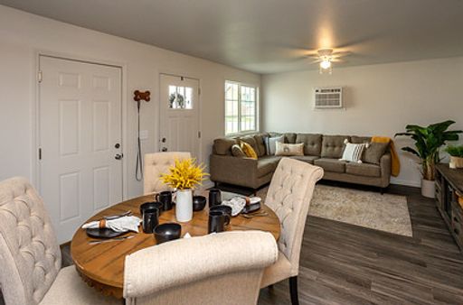 3 Bedroom, Single-story Townhomes for rent in Pleasant Hill, IA