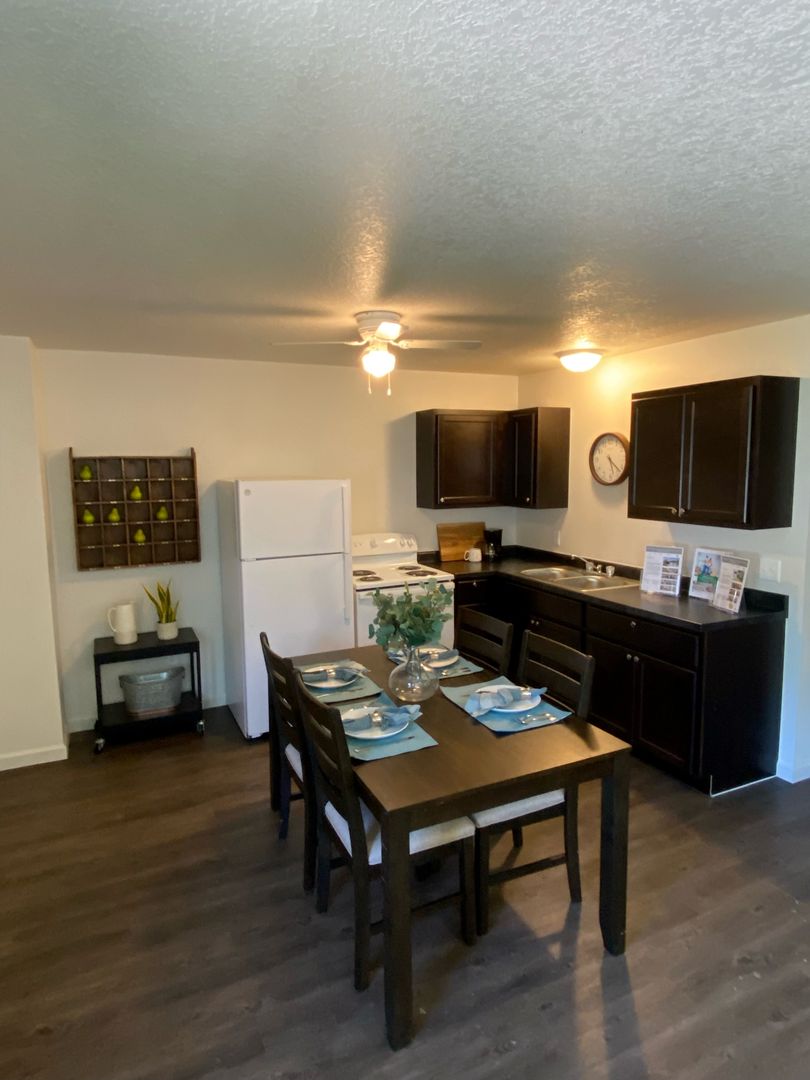 Marshalltown Townhome: 1010 Washington Street