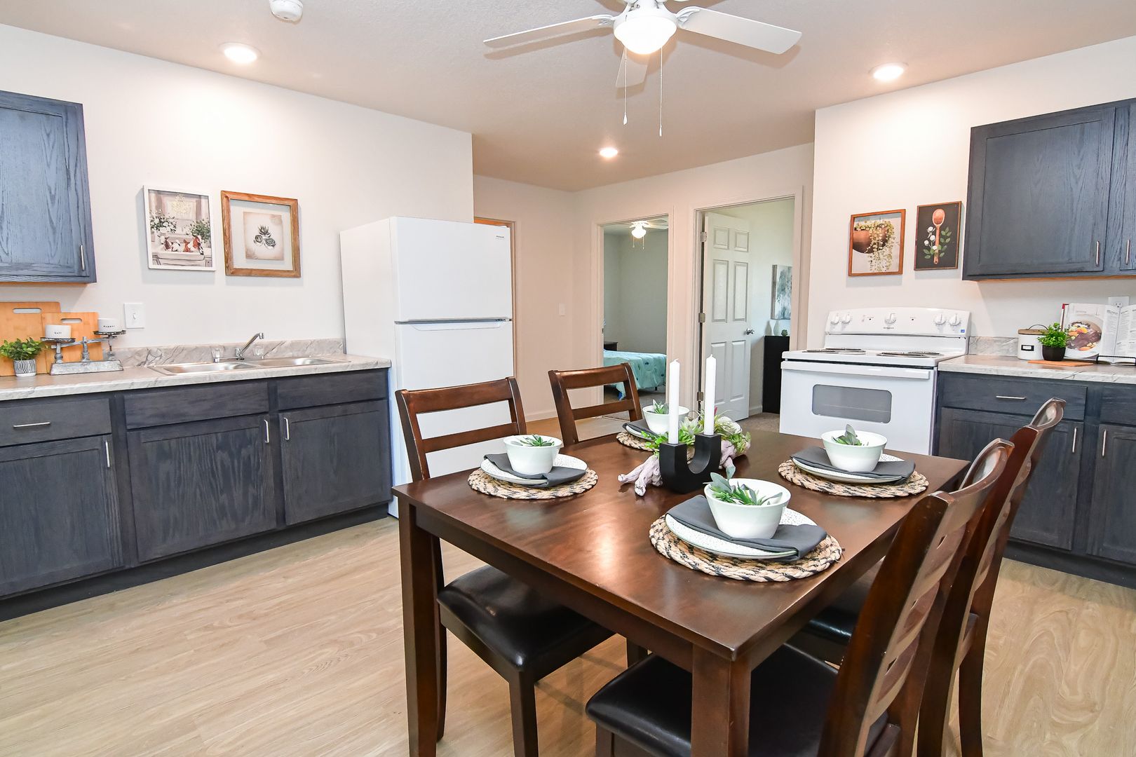 Cherokee Apartment: 900 Rock Island Ave