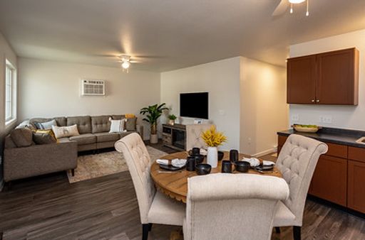 3 Bedroom, Single-story Townhomes for rent in Pleasant Hill, IA