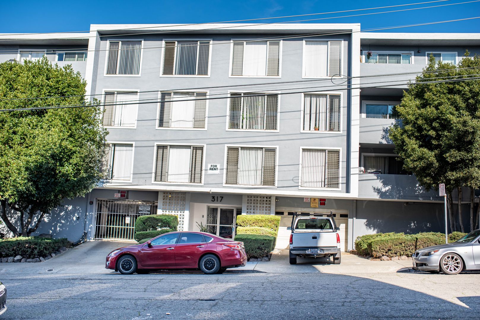 OAKLAND Apartment: 317 HANOVER APTS.