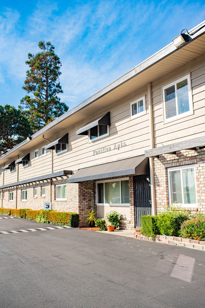 HAYWARD Apartment: PACIFICA APARTMENTS