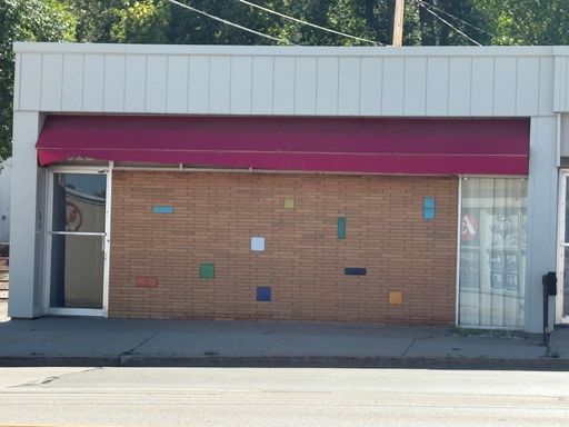 WESTSIDE COMMERCIAL SPACE – photo 1