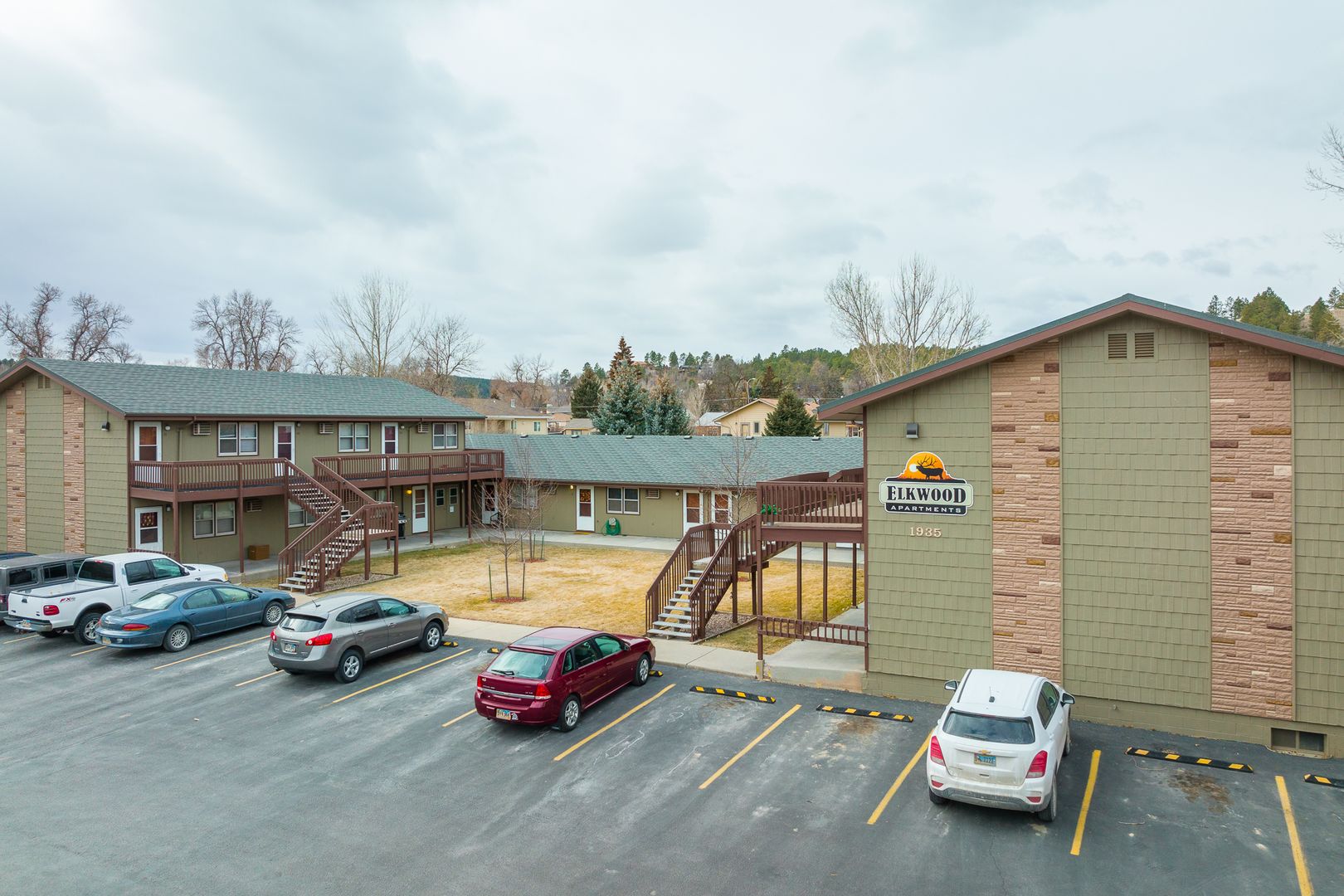 Rapid City Apartment: 1935 38th Street