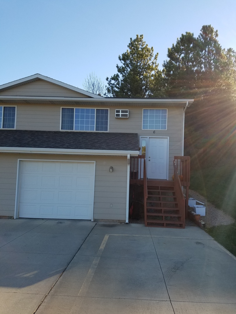 Rapid City House: 3850 Park Dr #6 - 3850