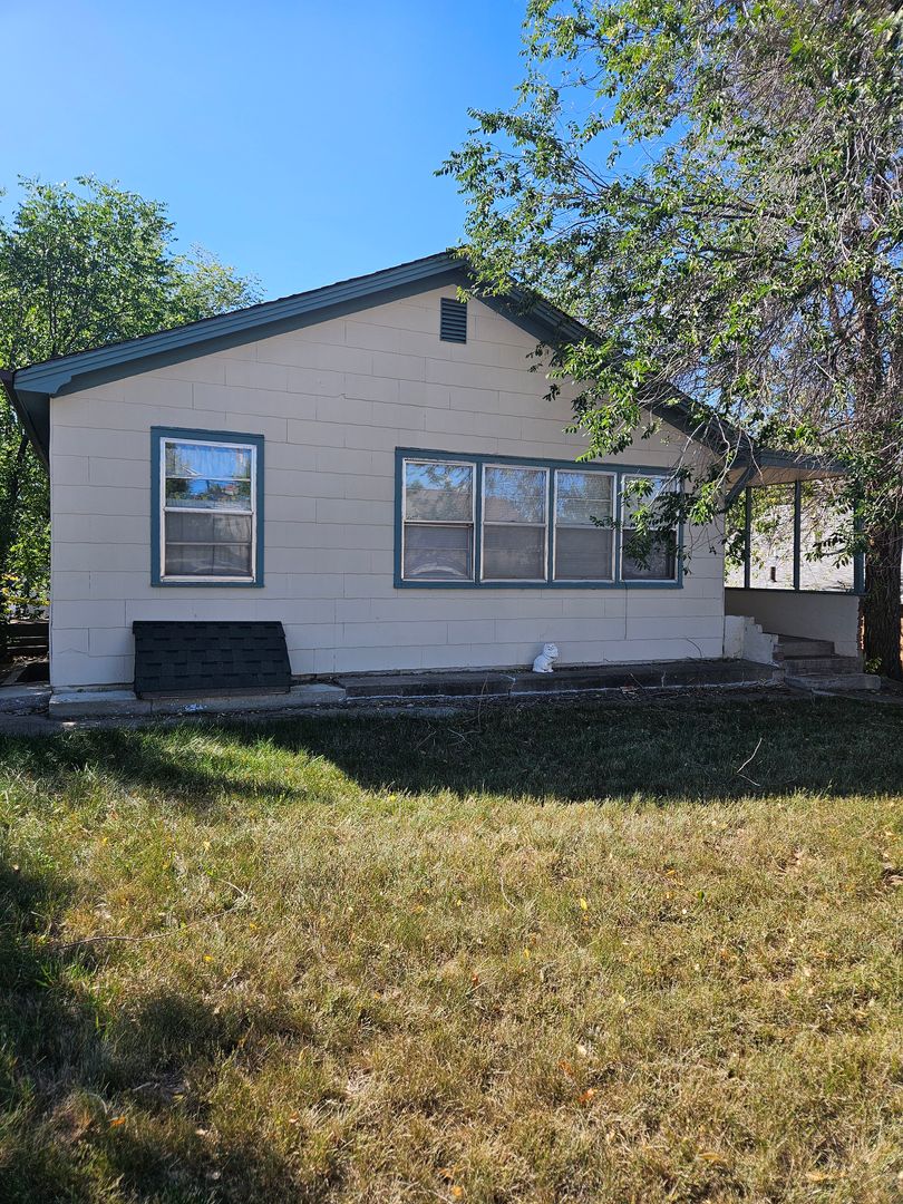 Rapid City Apartment: 321 Franklin St