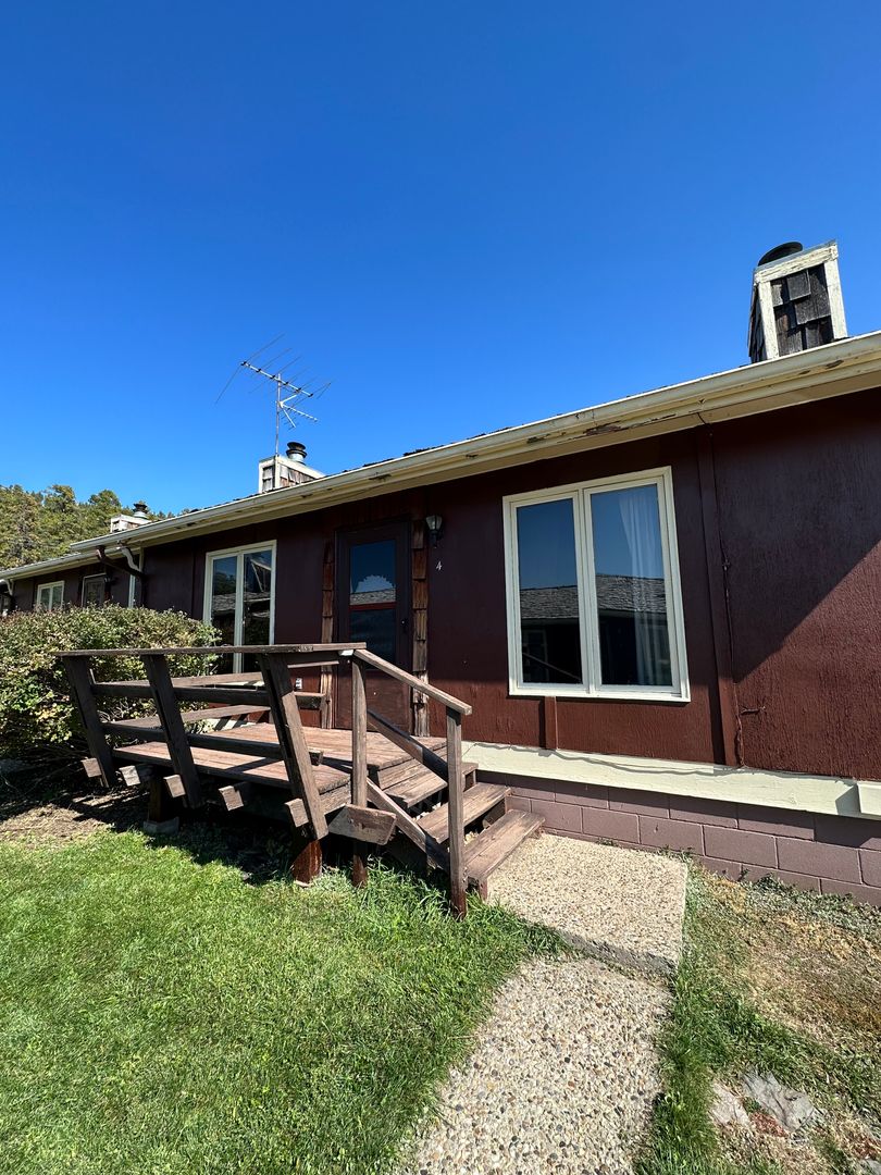 Rapid City Apartment: 23020 Hisega Road