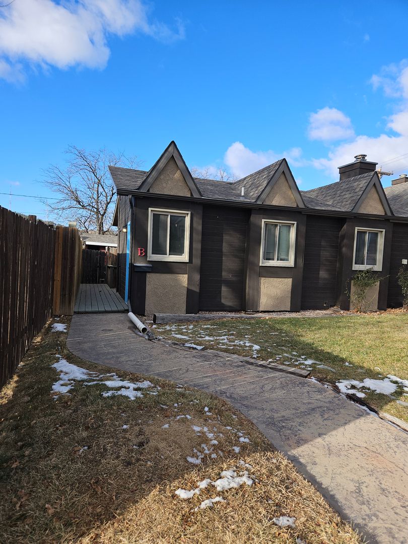 Rapid City Apartment: 1319 7th St
