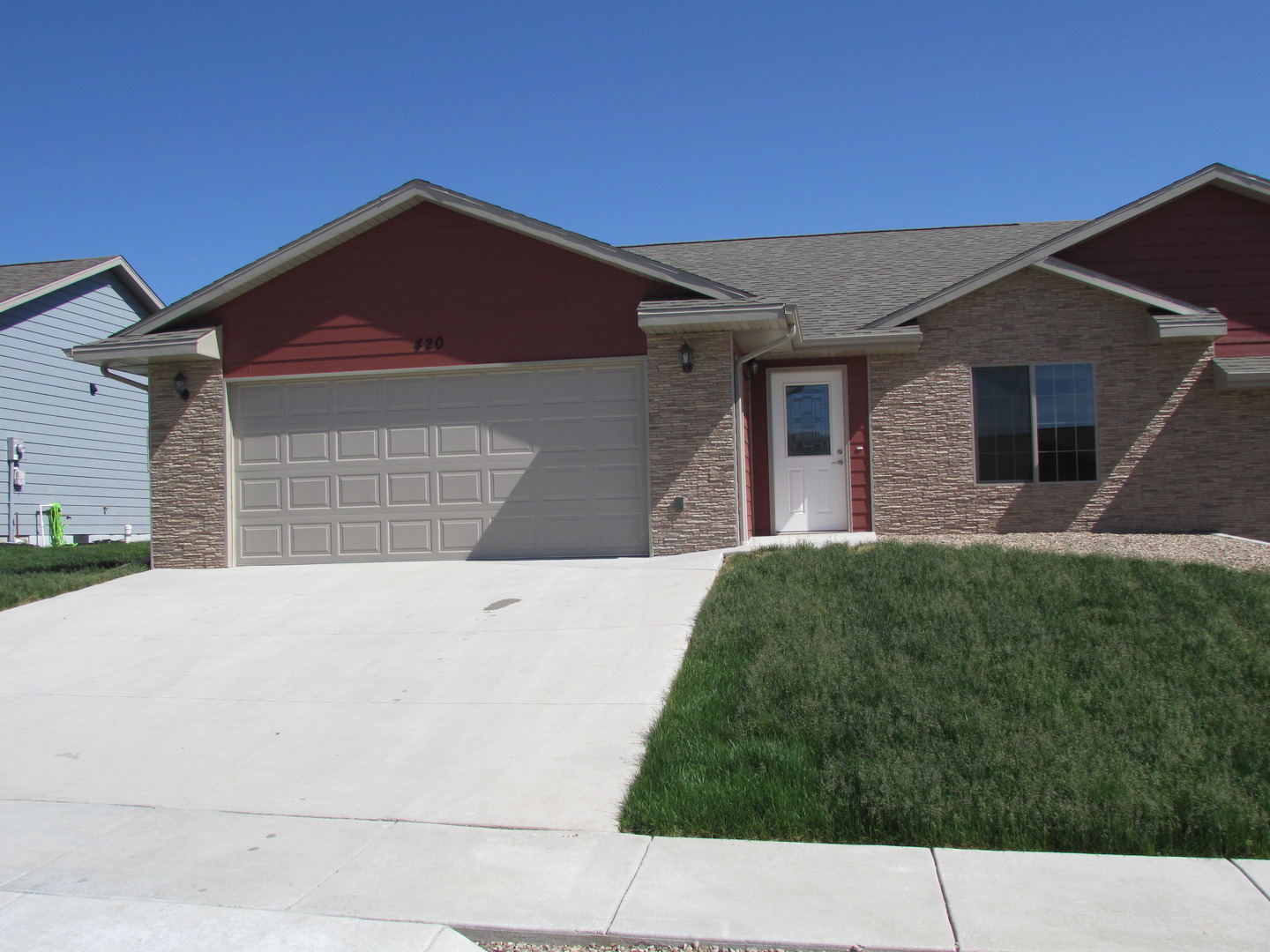 Rapid City House: 415 Sapphire