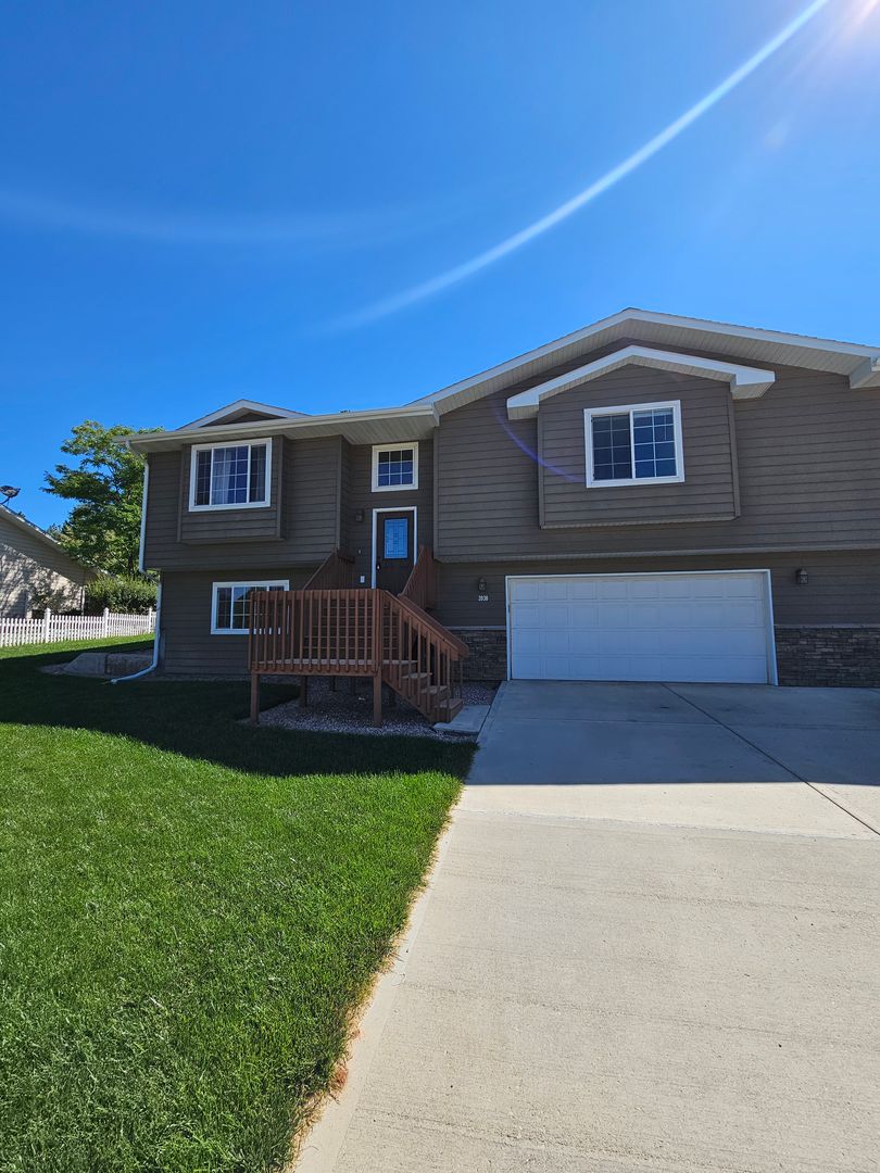 Rapid City House: 3930 Park Dr