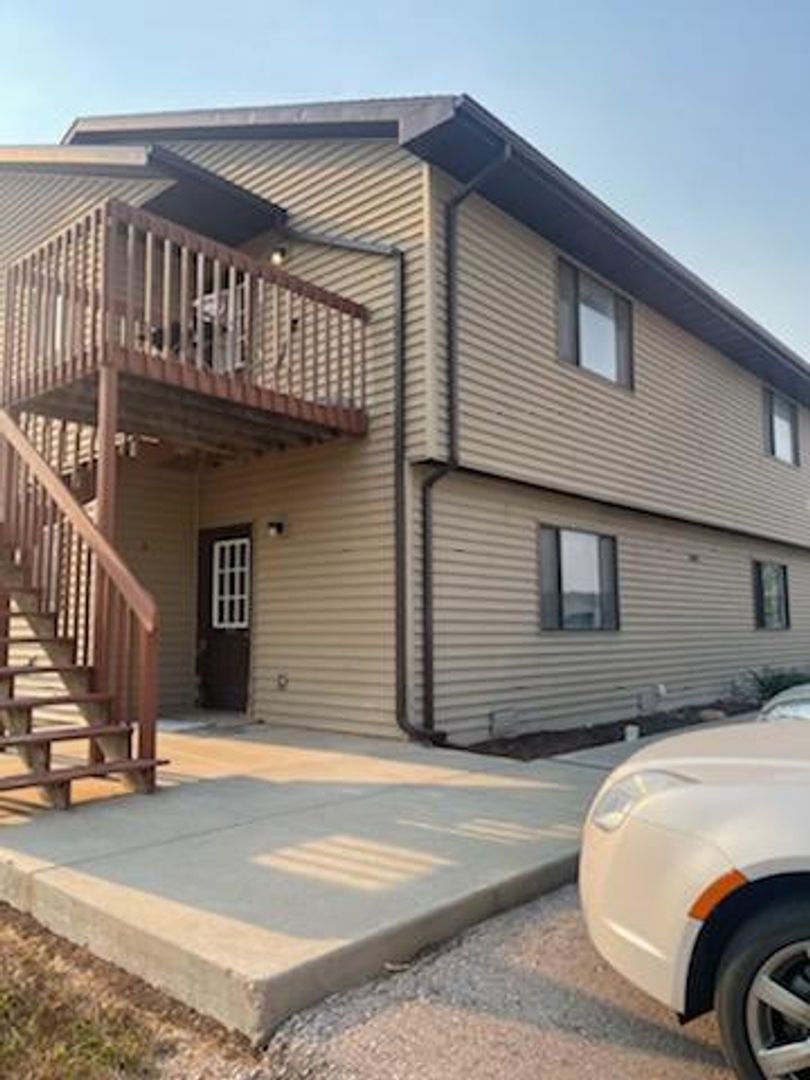 Summerset Apartment: 10825 Freedom Place