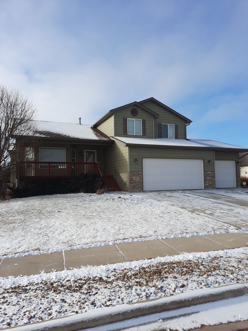 Rapid City House: 4317 Donegal Way