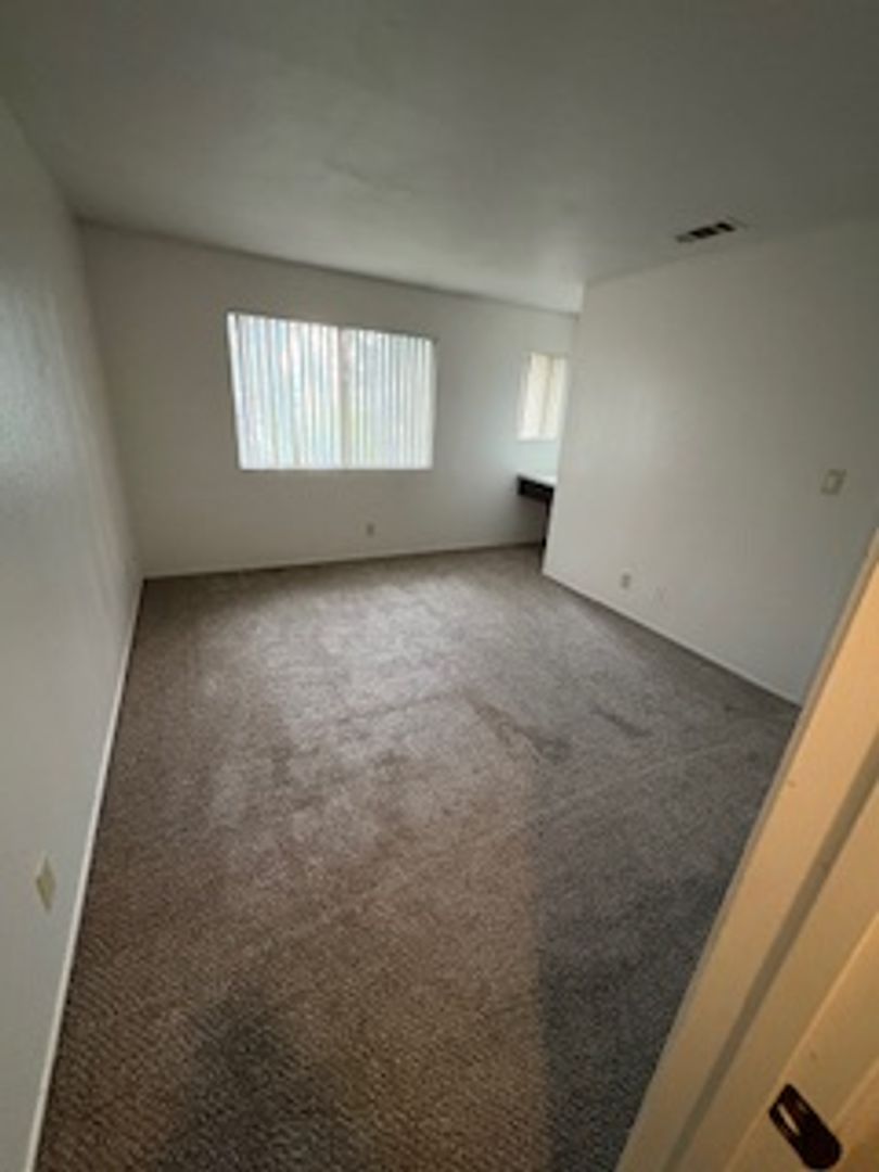 Stockton Apartment: 2660 Grand Canal