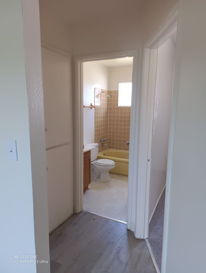 Anita Plaza Apartments 3 of 3