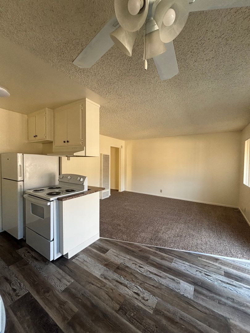 Lodi Apartment: 310 S. Orange Ave