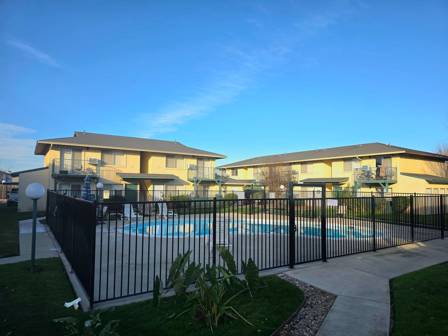 Lodi Apartment: 1826 South Hutchins Street