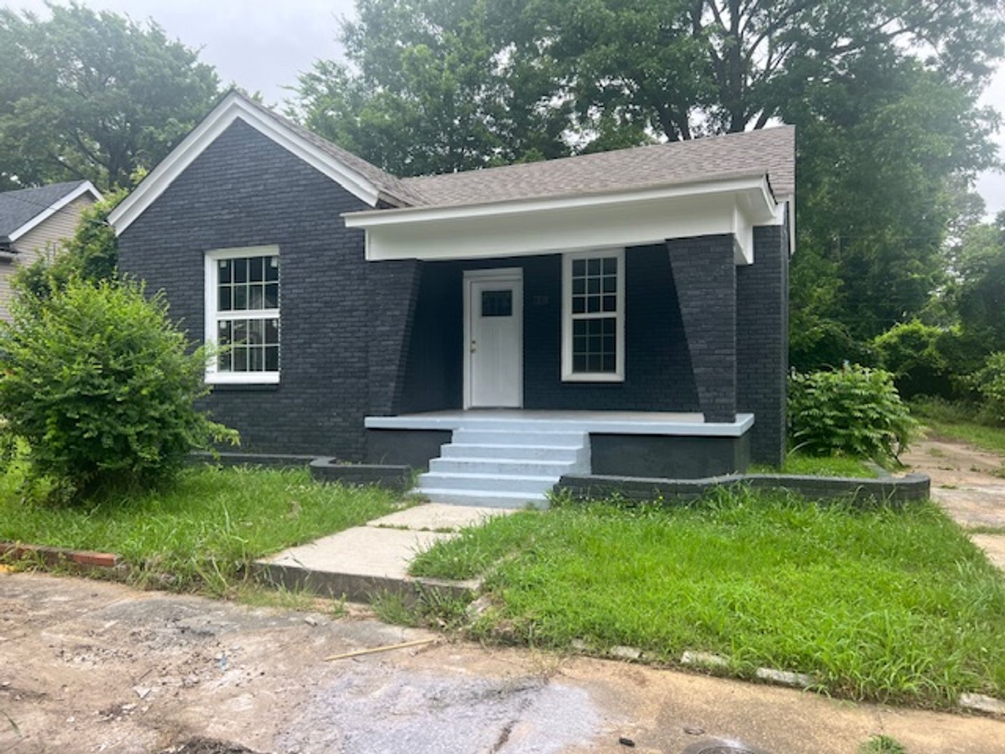 Memphis House: 1318 Glenn St