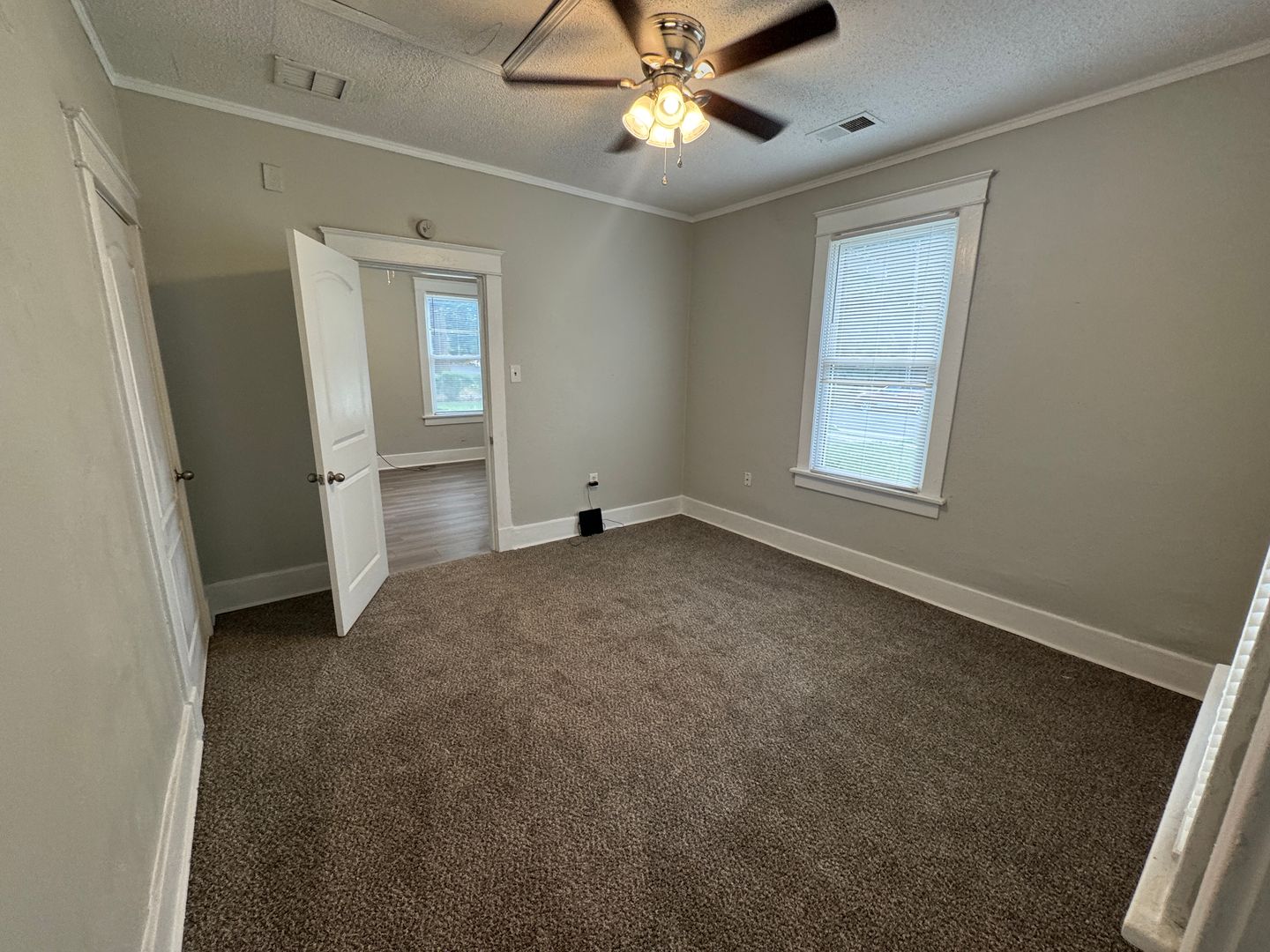554 Bon Air Street 5 of 8