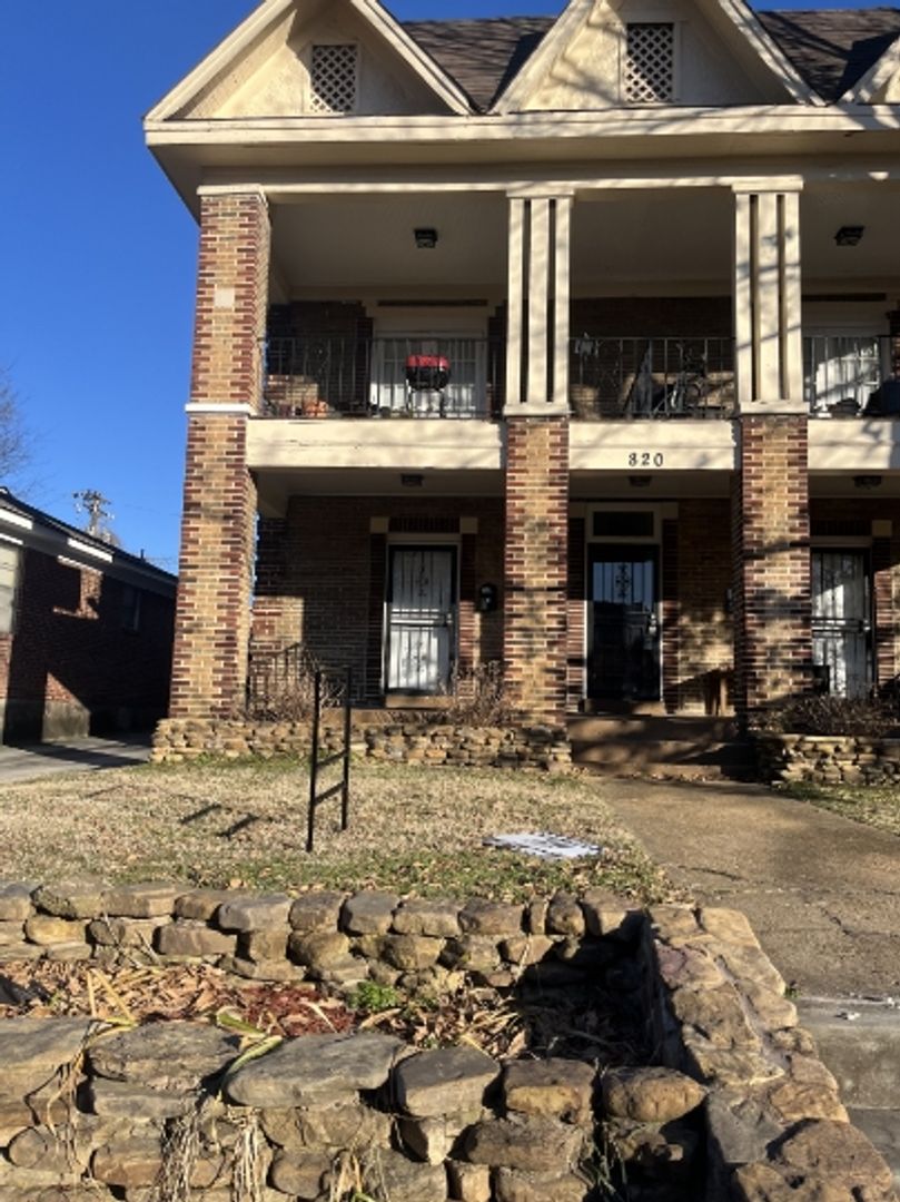 Memphis Apartment: 820 Maury Street