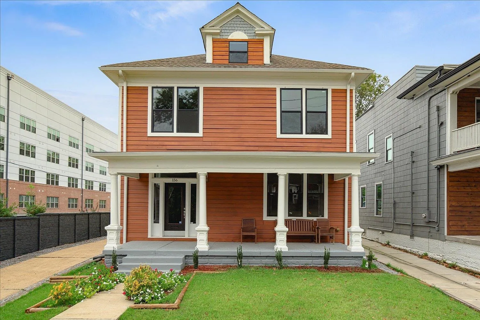 Memphis House: 156 N Tucker St