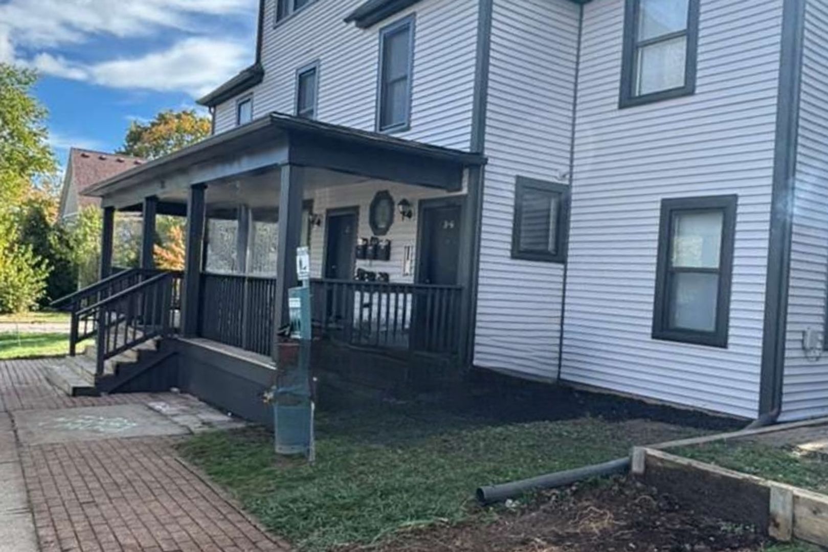 YPSILANTI Apartment: 701 - 705 EMMET ST