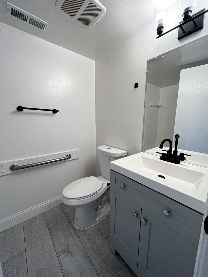 23225 CLINTON INVESTMENT, LLC 5 of 12