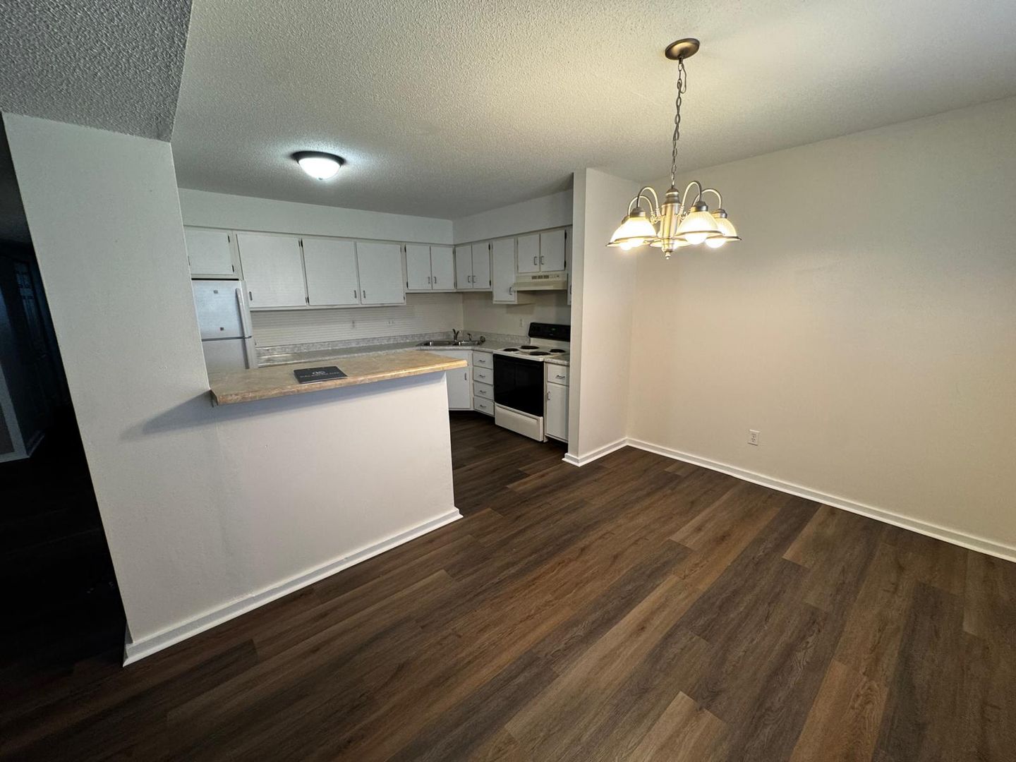 MONROE Apartment: 927 N MACOMB ST