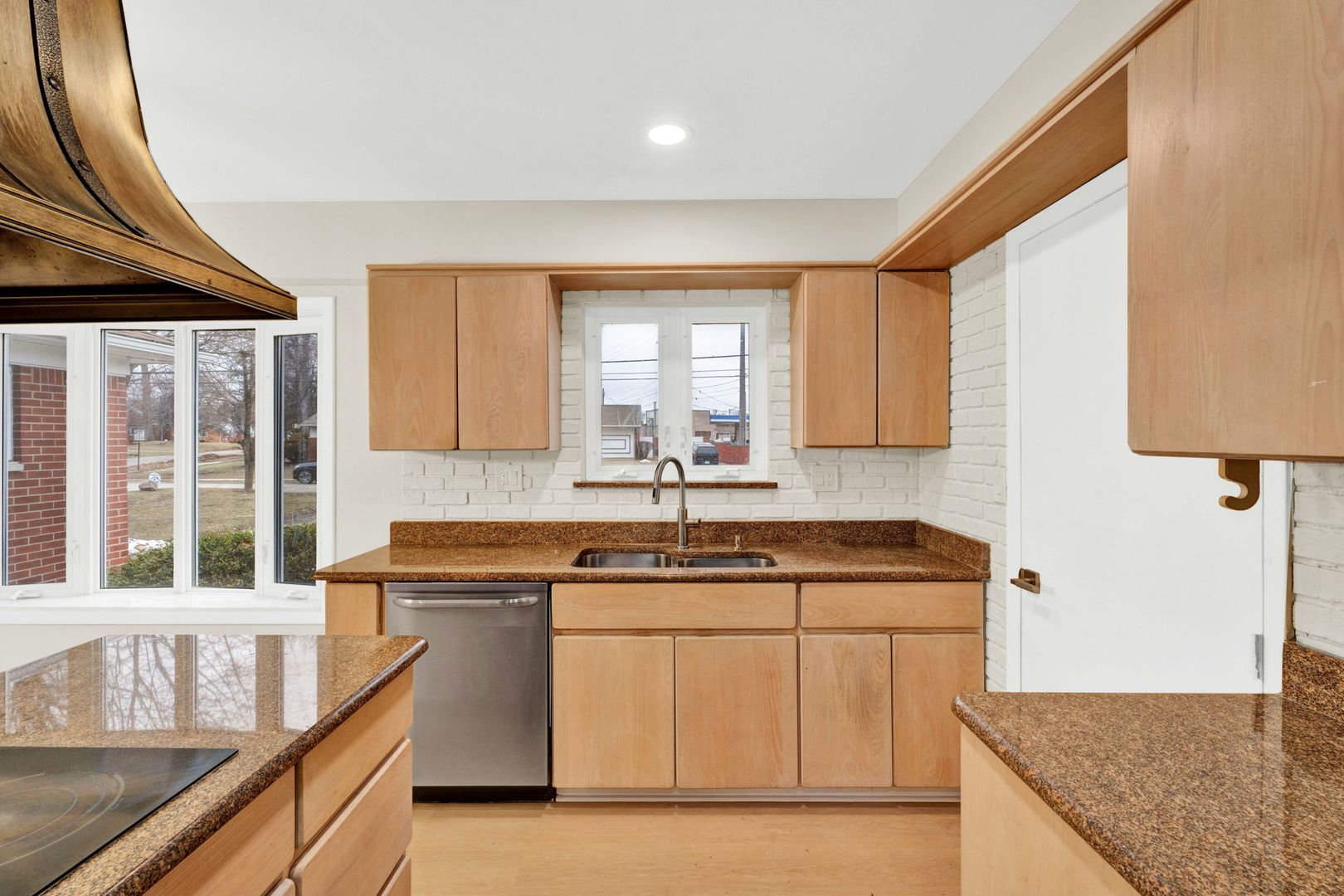 915 JAMES LLC 13 of 35