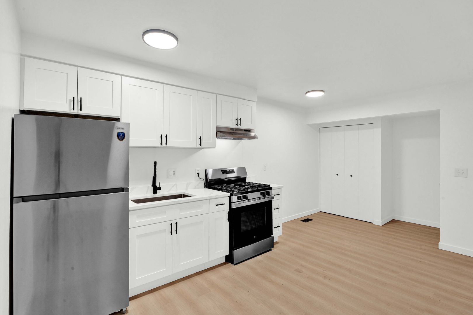 SHELBY TWP Apartment: 48770 SHELBY RD