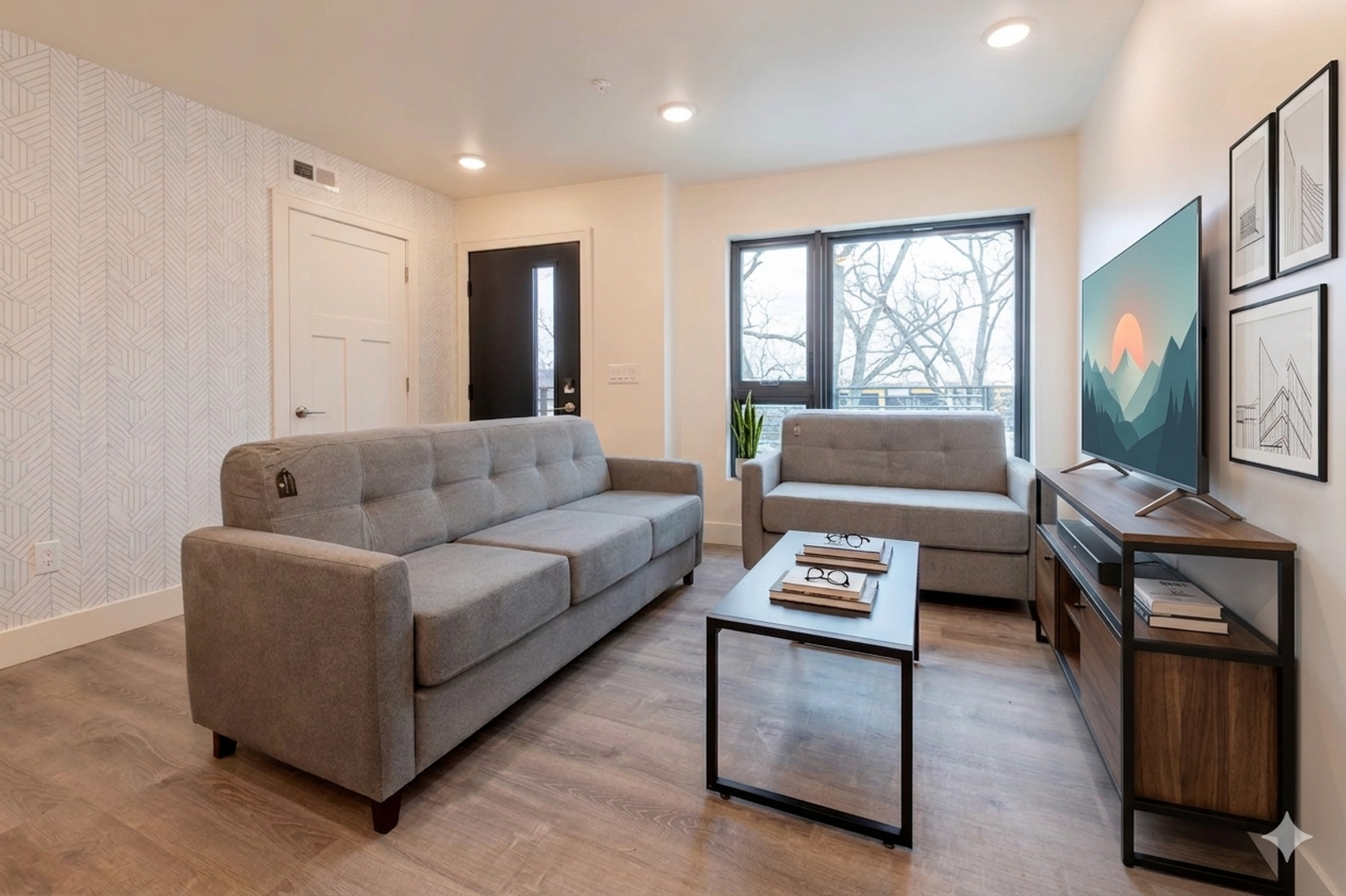 ANN ARBOR Apartment: 911 S MAIN ST.
