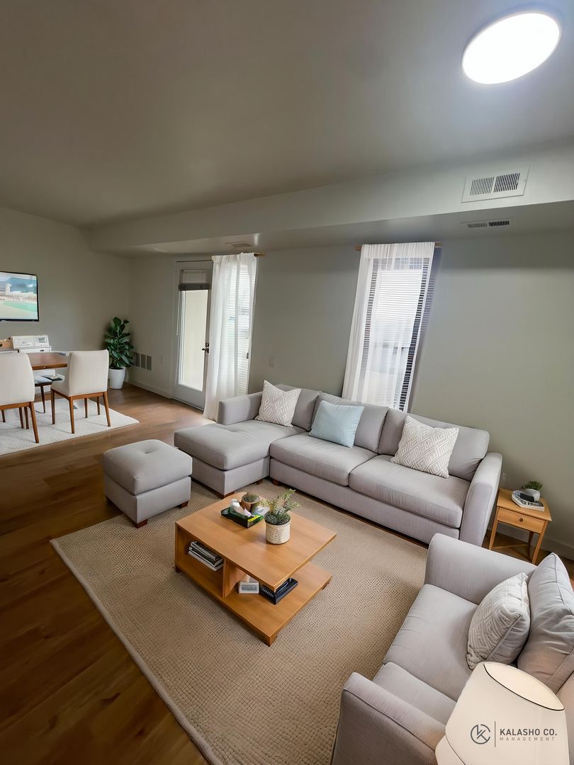 FARMINGTON HILLS Condo: 30535 WEST 14 MILE ROAD