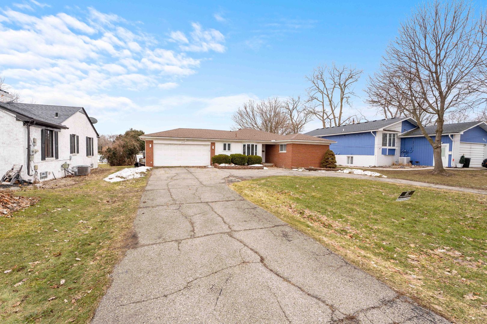 915 JAMES LLC 32 of 35