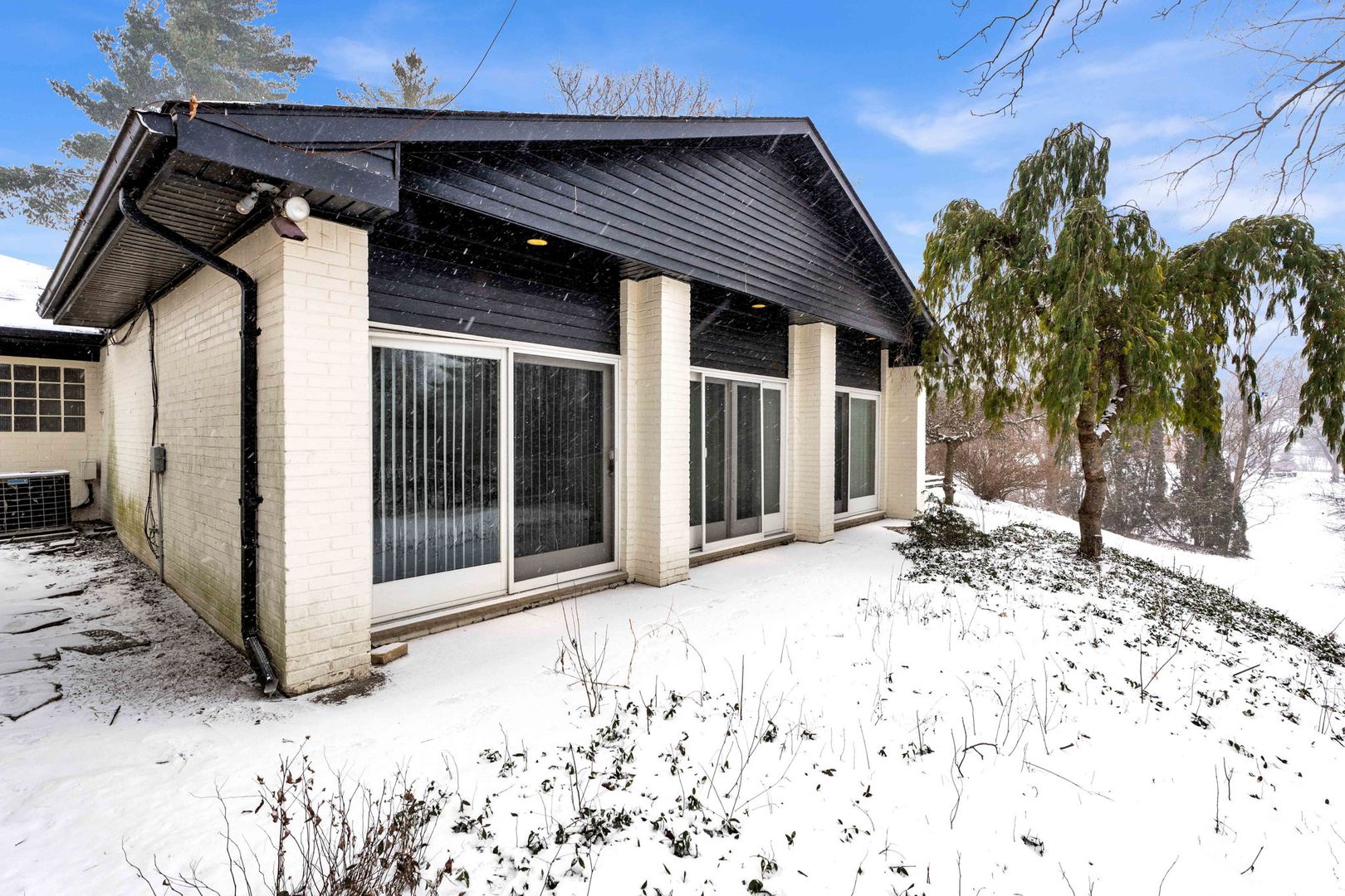6060 FRANKLIN HOUSE * 29 of 31