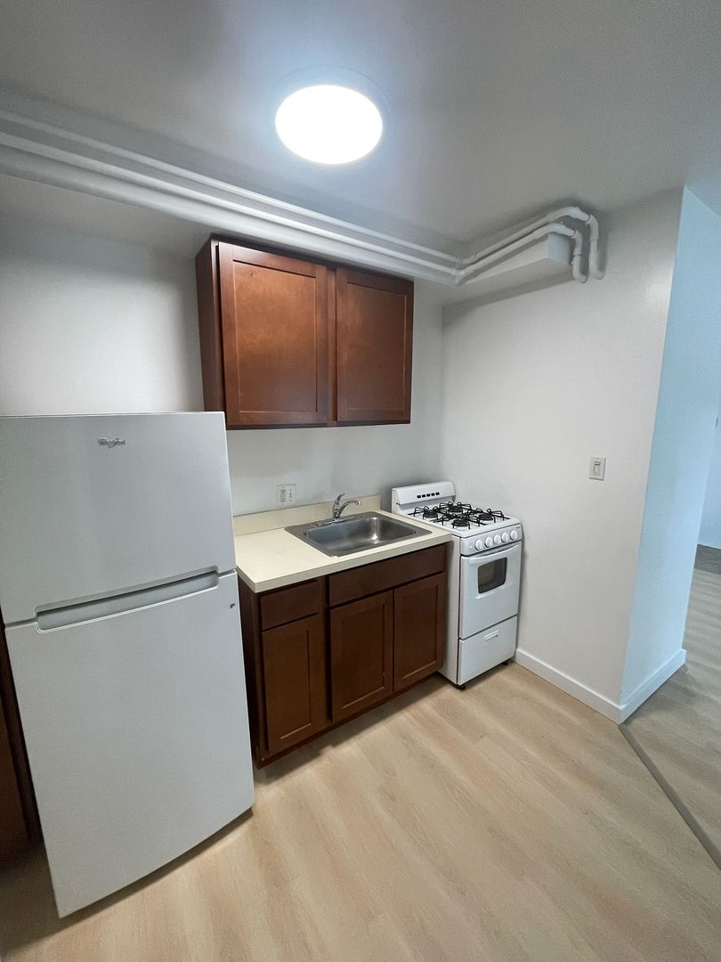 NDK ROYAL OAK GROUP, LLC 5 of 15