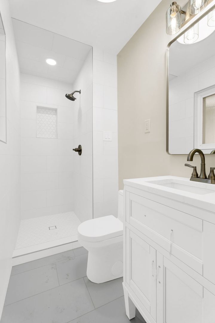 915 JAMES LLC 28 of 35