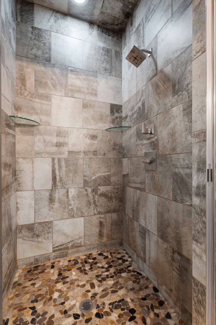 IRONGATE RESIDENCES, LLC 28 of 45