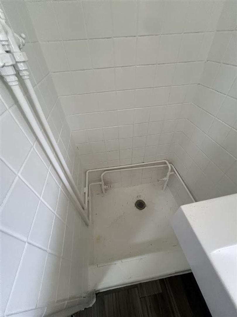 8587 WHITE LAKE GROUP, LLC 5 of 12