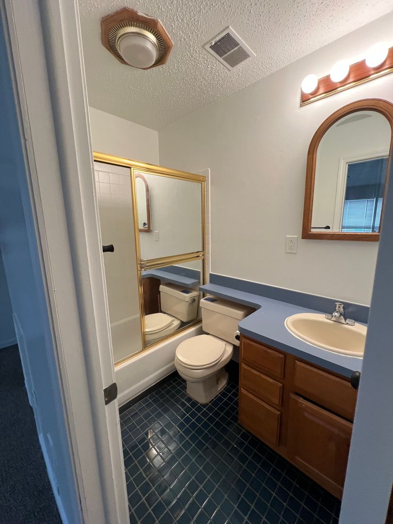 701 YPSILANTI GROUP, LLC 11 of 12