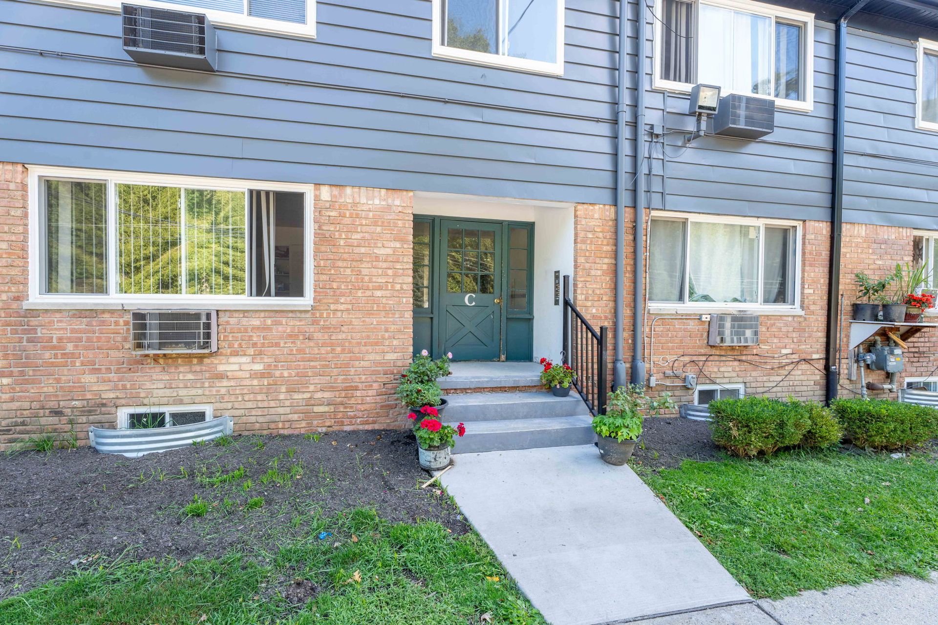45631 UTICA GROUP, LLC 6 of 12
