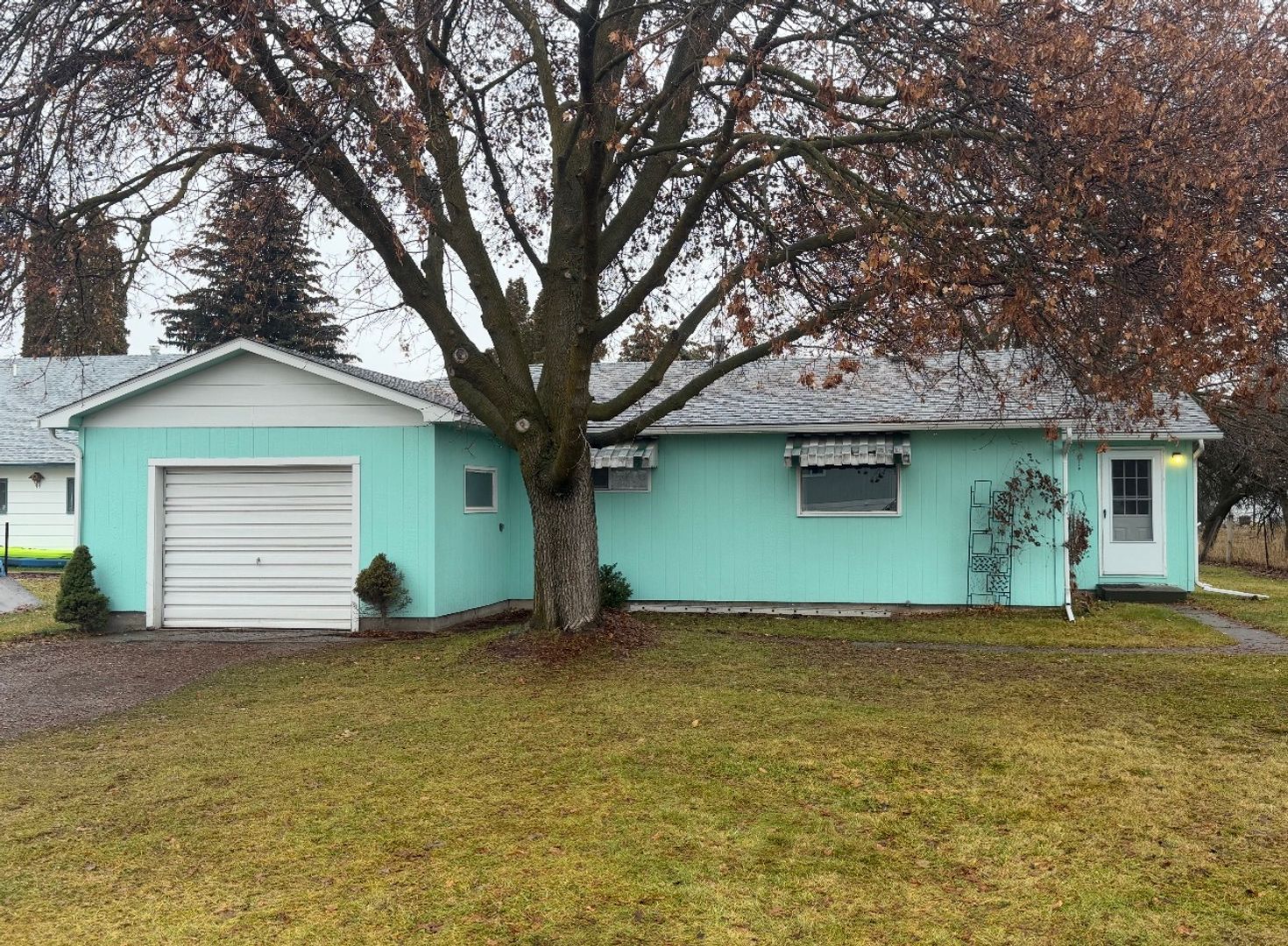 Kalispell House: 14 Terry Rd