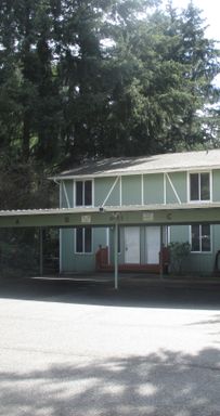 **$500 Move In Special**Comfortable 2BR Home with Fireplace, Basement Storage & In-Unit Laundry – photo 1