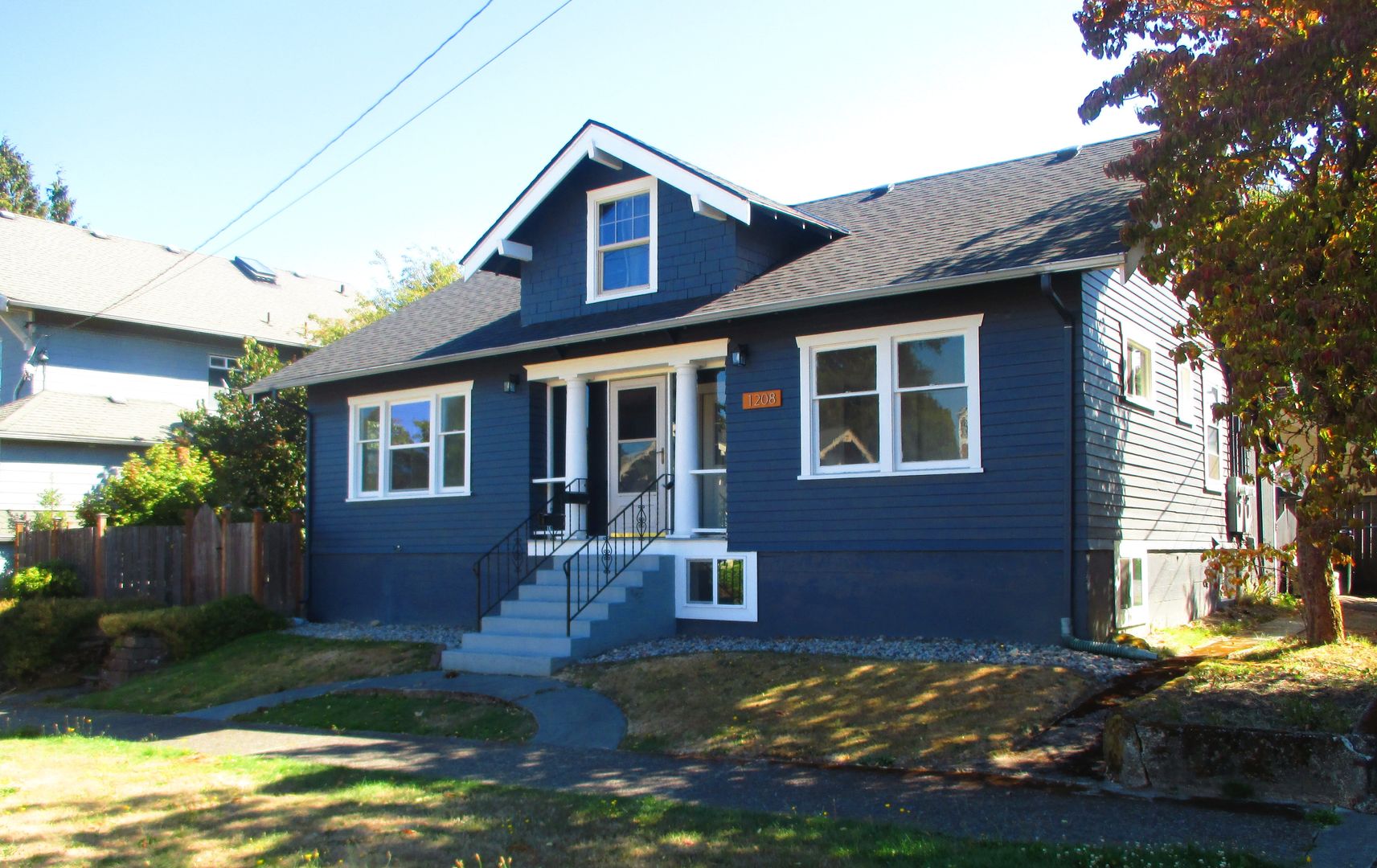 Tacoma Apartment: 1208 N 10th St