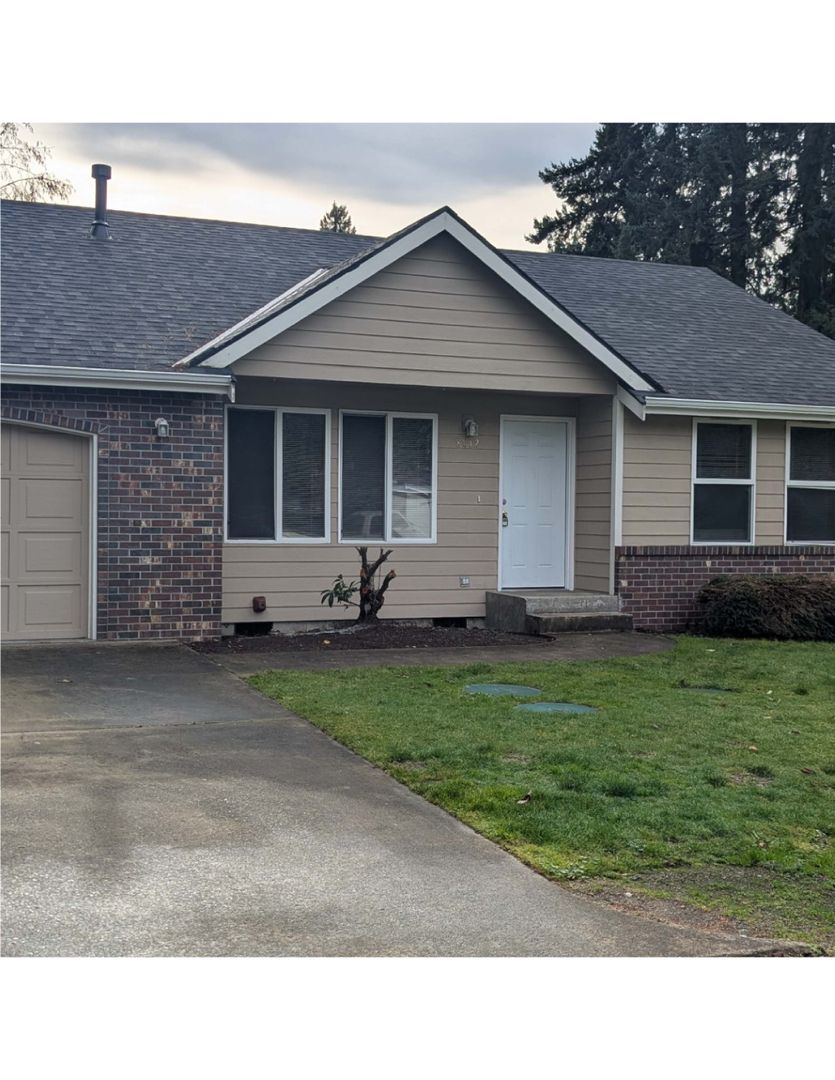 Puyallup Apartment: 8512 123rd St Ct E