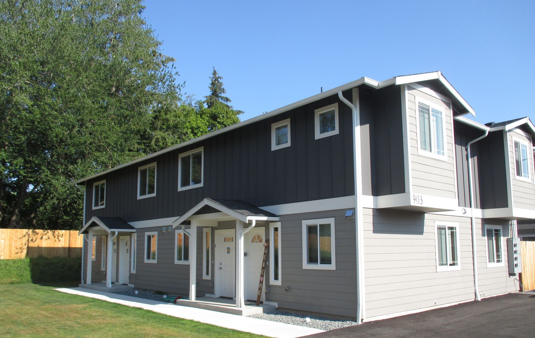 Puyallup Apartment: 903 8th St SE