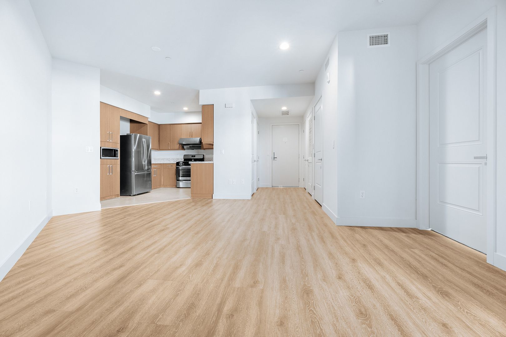 Garden Grove Apartment: 12801 Brookhurst Street