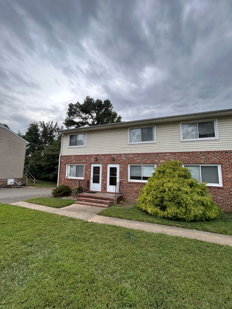 Mechanicsville Apartment: 7303 & 7307 Jackson Avenue