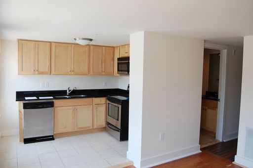 Experience Richmond Living in the Heart of the Arts District – photo 1