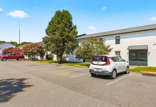 Newly Renovated 2BR 1BA Townhome in Downtown Ashland | Private Backyard • Walk to Shops, Dining & Amtrak - Available NOW!